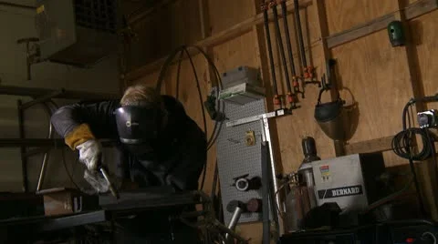Welding 01 HD Stock Footage 10608012