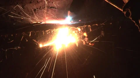 Welding close up Видео 33702037