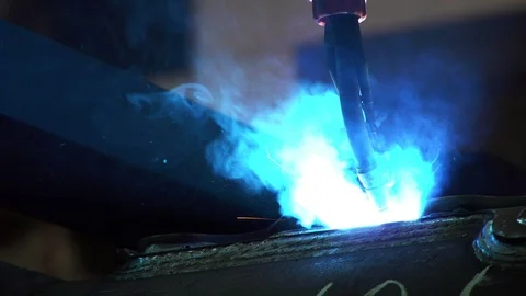 Welding machine in a large factory Видео 99581817