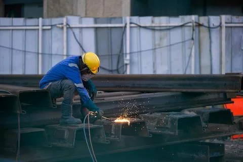 Welding Man at work,work in progress, safety measures in welding Foto stock