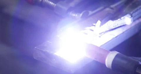 Welding metal closeup2 库存影片 113280462