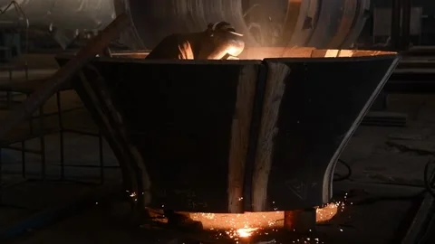 Welding of metal products Video stock 152107401