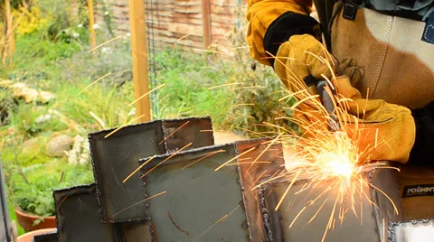 Welding metal sculpture Video stock 37987004