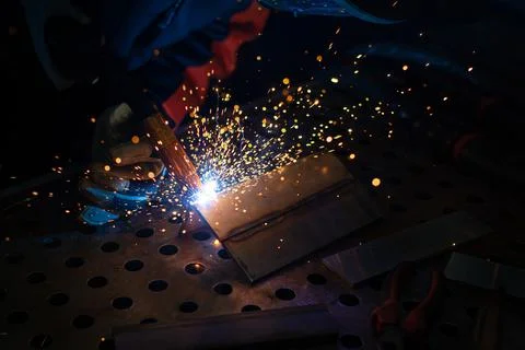 Welding with mig-mag method. Small depth of field. Foto stock