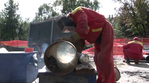 Welding of pipes Видео 33702218