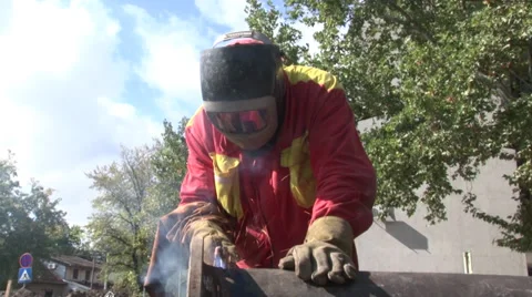 Welding of pipes Stock-Footage 33702248