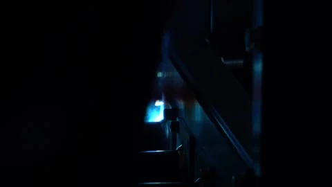 The welding robot welds 動画素材 291512743