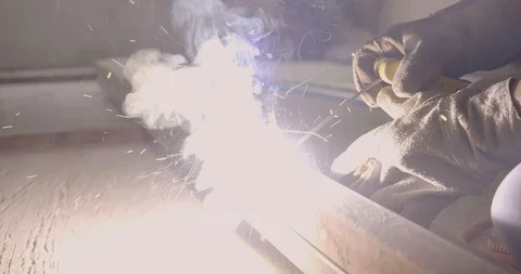 Welding steel with electricity in 4K resolution Stock-Footage 113845727