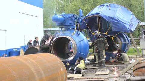 Welding worker Stock Footage 10872660
