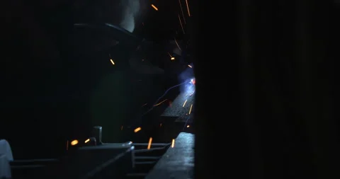 Welding Workshop Sparks Close SlowMotion 스톡 동영상 156735014