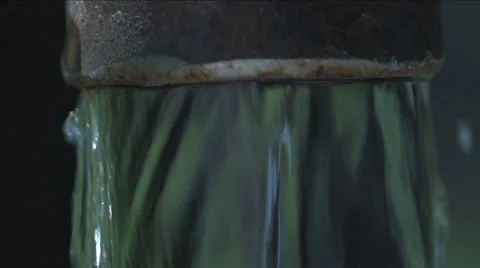 Well 5 Video stock 27554049