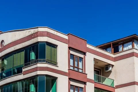 A well angled corner shoot from a modern building with red and white colors Fotos Stock