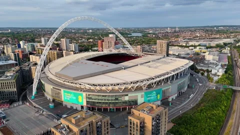 Wembley Stadium - Slow Orbit (Left to Right) 스톡 동영상 315459124