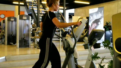 Weoman workout at gym Stock Footage 620631