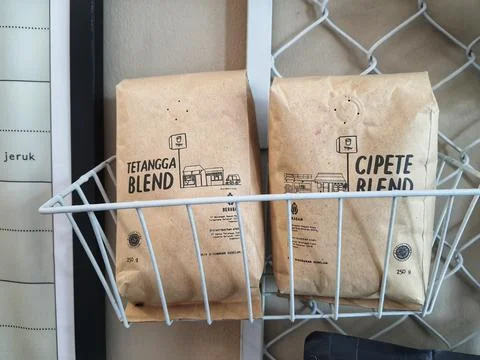 West Java, Indonesia in October 2022. Two local Indonesian coffees with the T 库存照片