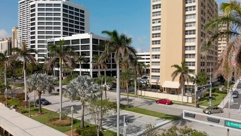 WEST PALM BEACH, FL - APRIL 10, 2018: Aerial city skyline from lake on a Stock Footage 90719324