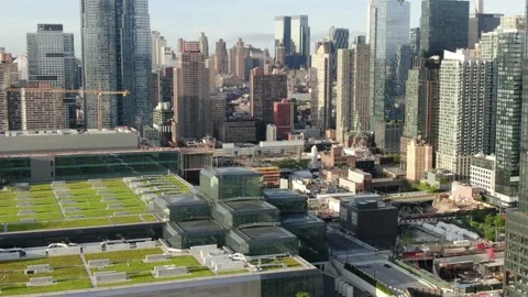 West Side Convention Center and Rooftop Green Space 库存影片 131256951