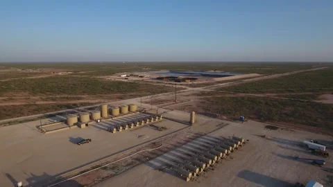 West Texas O&amp;G Flyover Part 2 動画素材 331873993