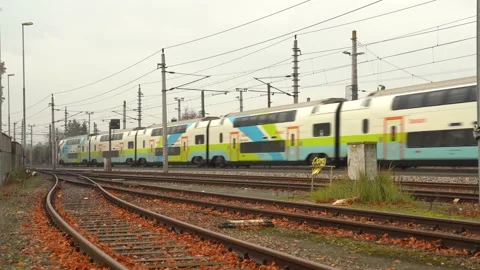 WestBahn train in Wels 스톡 동영상 220091107