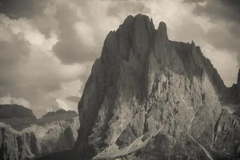 The western side of Sasso Lungo from the Alpe di Siusi area in the Dolomites Stock-Fotos