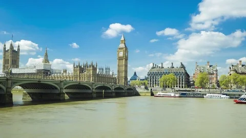 Westminster Bridge, Big Ben, the thames, Timelapse -Zoom OUT Stock Footage