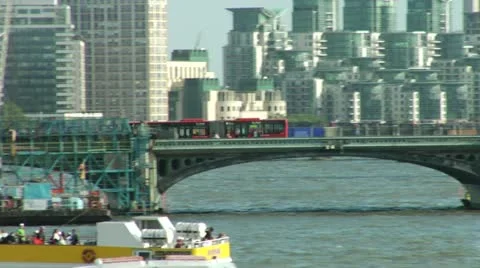 Westminster Bridge  Stock Footage 10805066