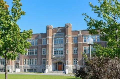 Westmount Park Elementary School building. Stock Photos