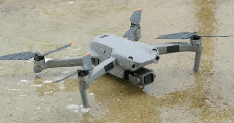 Wet Drone Quadcopter in the Rain. Video stock 236597924