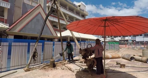 Wet-process bored pile machine for construction 動画素材 91877877