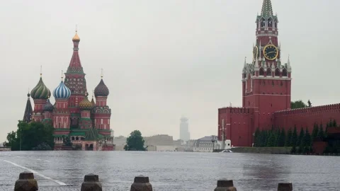 Wet Red square pavement without tourists in rainy afternoon. Empty touristic Stock Footage 133249819