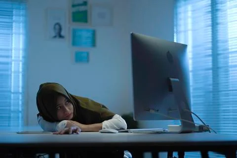 WFH NIGHT (16) - working on computer Stock Photos
