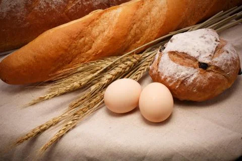 Wheat bread and eggs Foto stock