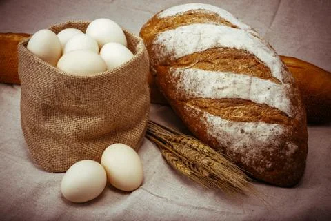 Wheat bread and eggs Foto stock