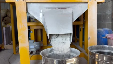 Wheat grinding machine Stock Footage 323104128