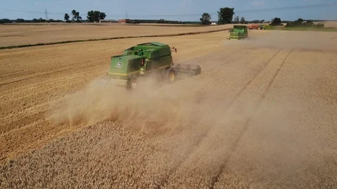 Wheat Harvest slow motion Stock Footage 93391009