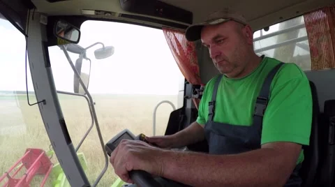 Wheat harvesting shearers Stock Footage 62786436