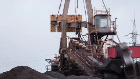 Wheel excavator Stock Footage 218914653