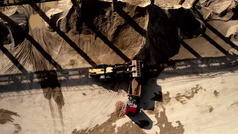 Wheel loader load sand in tipper truck in open pit. Loader on earthworks 스톡 동영상 194010556