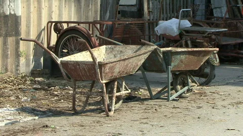 Wheelbarrows In The Slums 스톡 동영상 795862