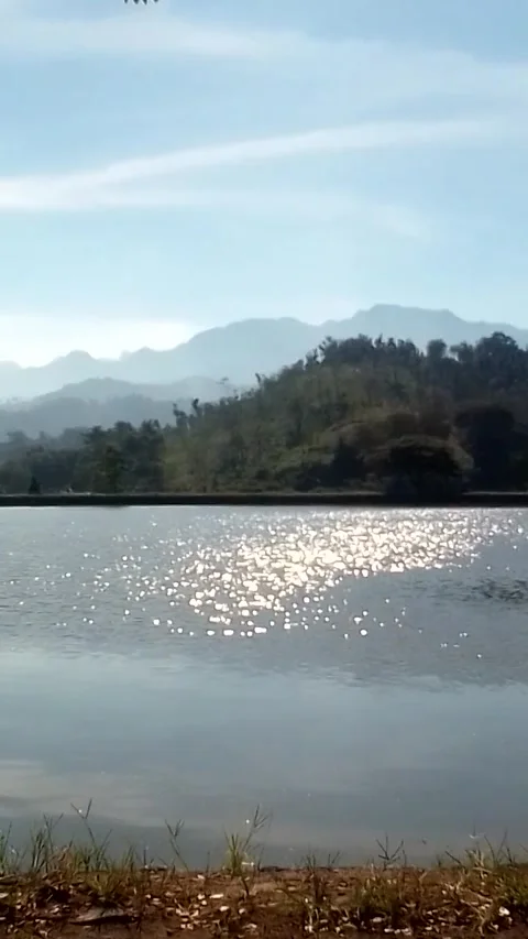 When the Sunlight Falls on the Siman Reservoir, Kediri, East Java Видео 311796476