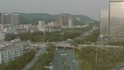 Whenever at work, there is traffic on Shenzhen’s roads 库存影片 148498948
