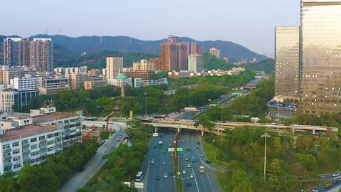 Whenever at work, there is traffic on Shenzhen’s roads 库存影片 148499229