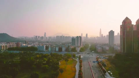 Whenever at work, there is traffic on Shenzhen’s roads 库存影片 148508262