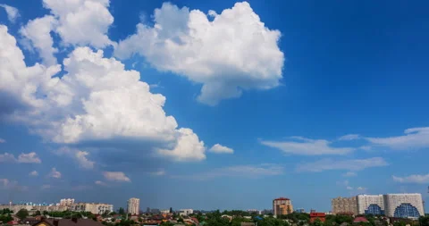 Whimsical shapes of the clouds in the sky in high winds Stock Footage 112181052