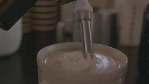 Whipped cream 스톡 동영상 263846940