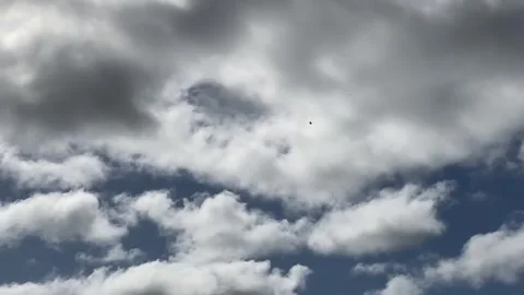 White And Gray Clouds Flowing In The Sky 스톡 동영상 244958804