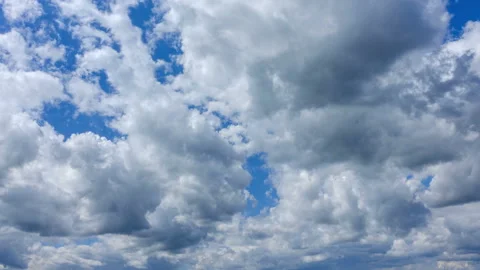White and gray clouds moving in the sky Stock Footage 194803137