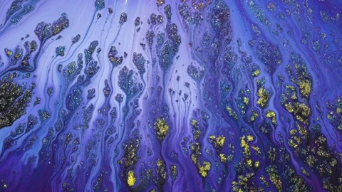 White and purple flows over gold and blue particles. Abstract liquid art Stock-Footage 137949166