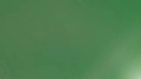 White and yellow highlights blur effect border isolated on green screen Vídeo Stock 337035463