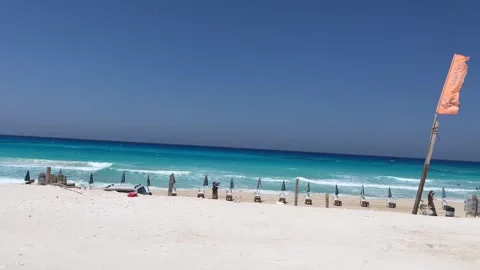 White Beach  Stockbeeldmateriaal 340236687